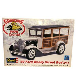 Revell '30 Ford Woody Street Rod 2n1 Model Kit 1:24 Scale Classic Car Hot Rod